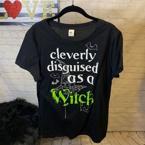 Halloween costume for mom. Black T-shirt with glitter